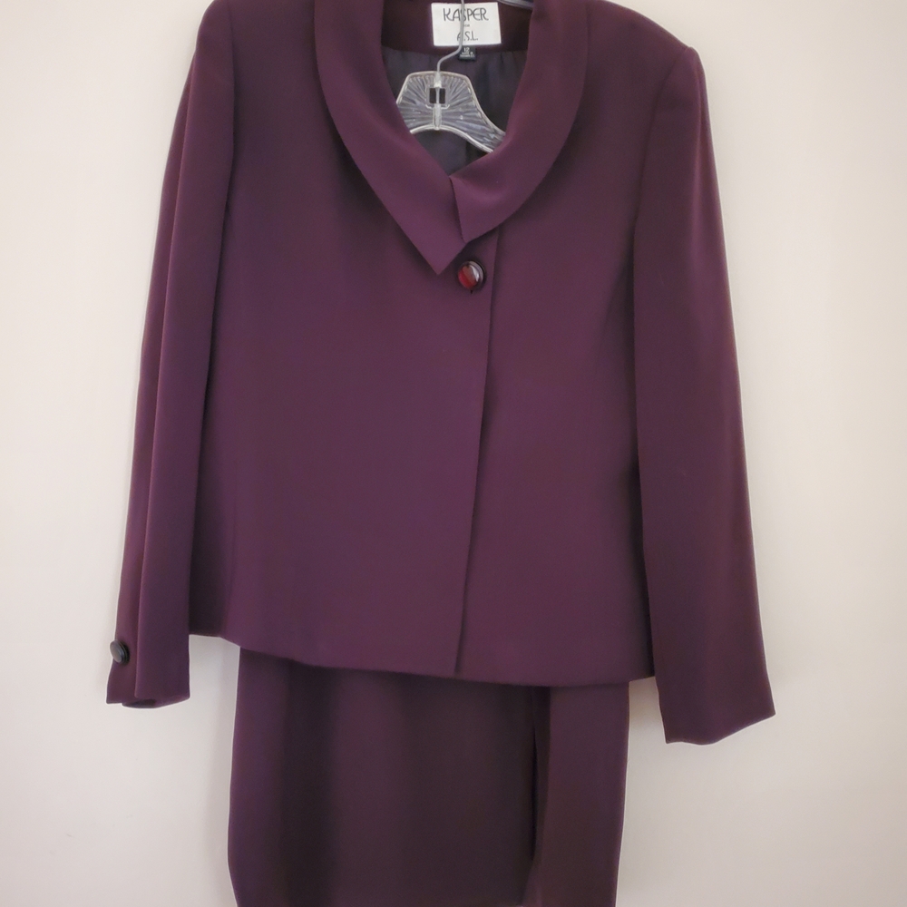 Kasper Women's Suit Size 12